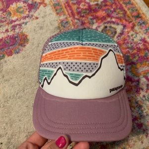 Women’s Patagonia trucker hat